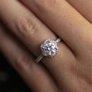 How to choose an engagement ring