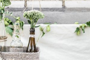 Flowers in vase - 2020 wedding trends 